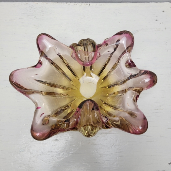 Murano Art Glass Vintage Ashtray Pink Yellow Mid-Century Italian Glass 8" x 6" - Picture 14 of 16